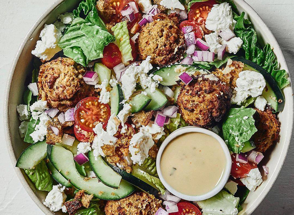 The Best & Worst Menu Items at Sweetgreen, According to a Dietitian