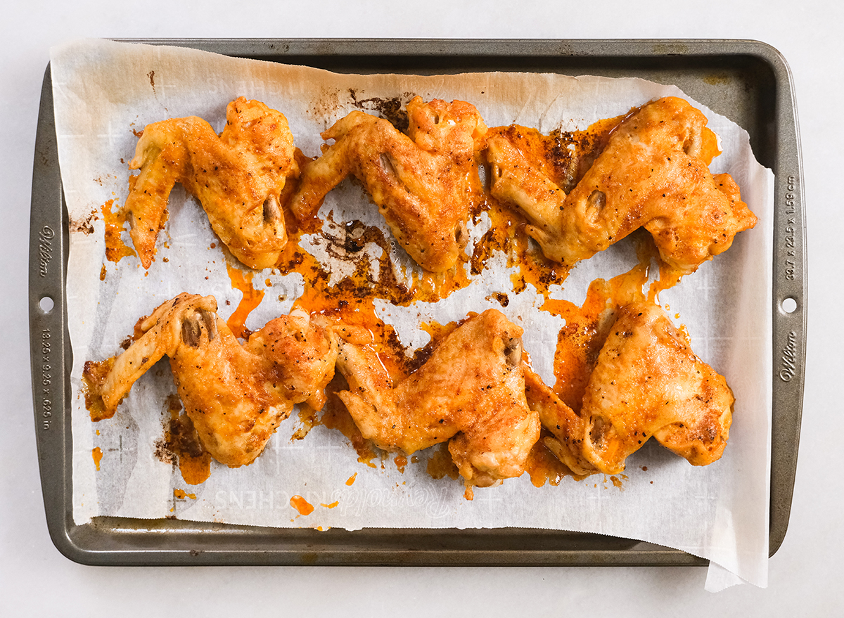 chicken wings after broiling in the oven