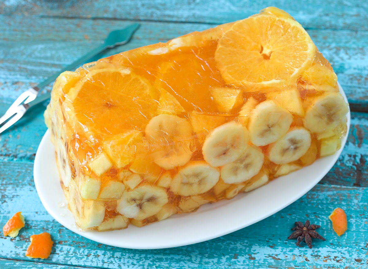 Jello fruit cake with banana and orange