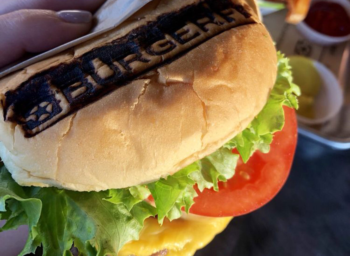burgerfi single burger nutrition)