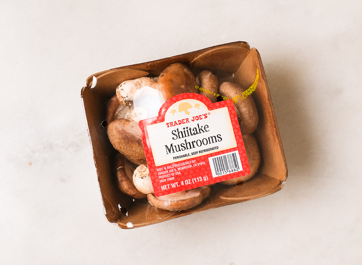 The Single Best Way To Store Mushrooms — Eat This Not That