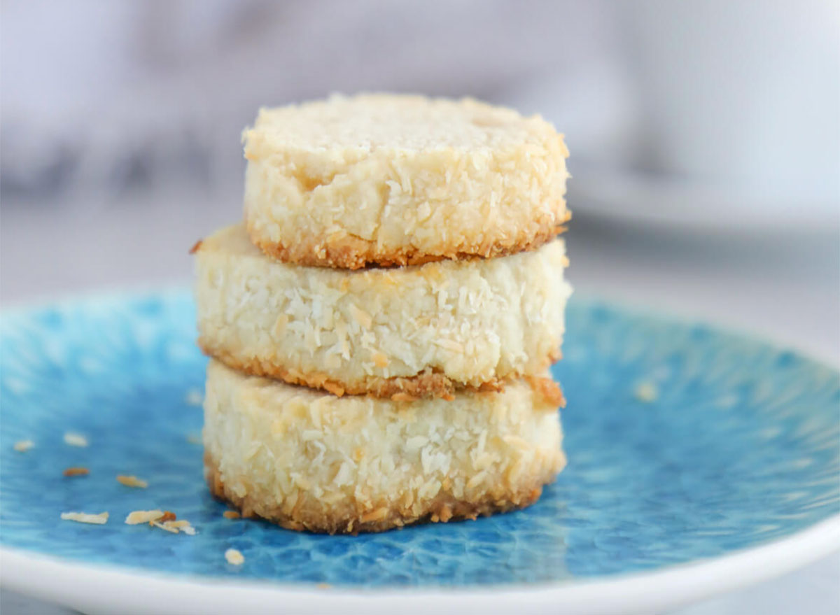 keto coconut shortbread cookies