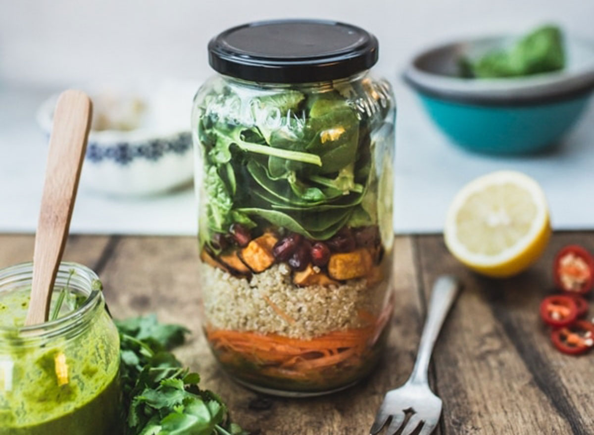 mason jar quinoa salad