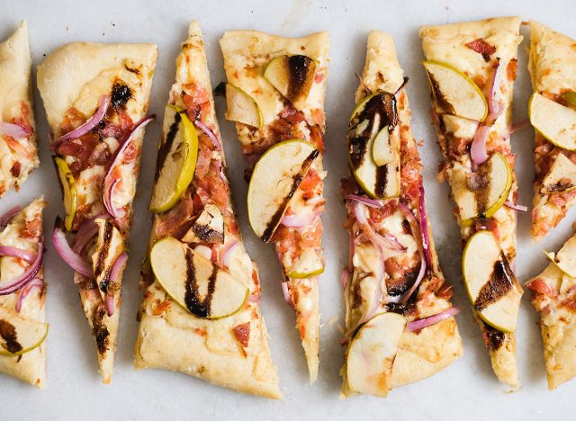 apple balsamic flatbread pizza with trader joes dough