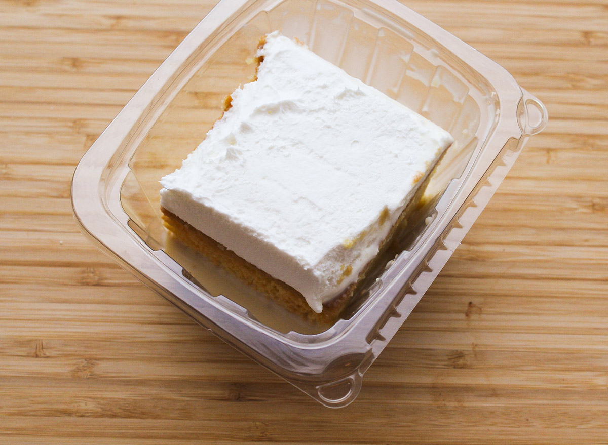 whole foods bakery tres leches cake