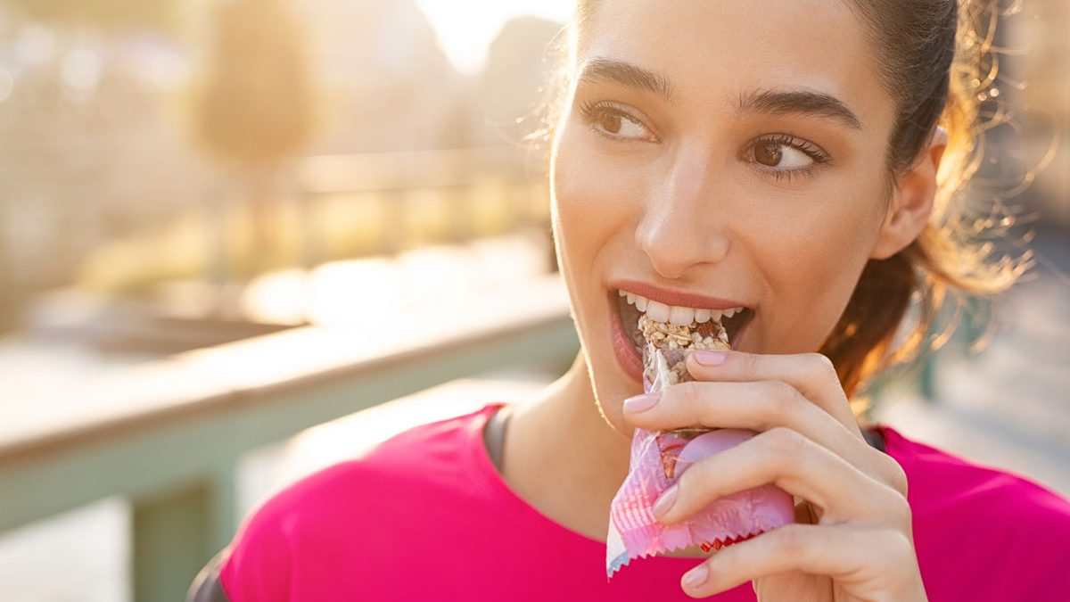 The 9 Best Meal Replacement Bars to Buy in 2020 | Eat This Not That