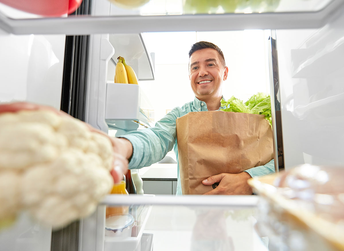 organize fridge