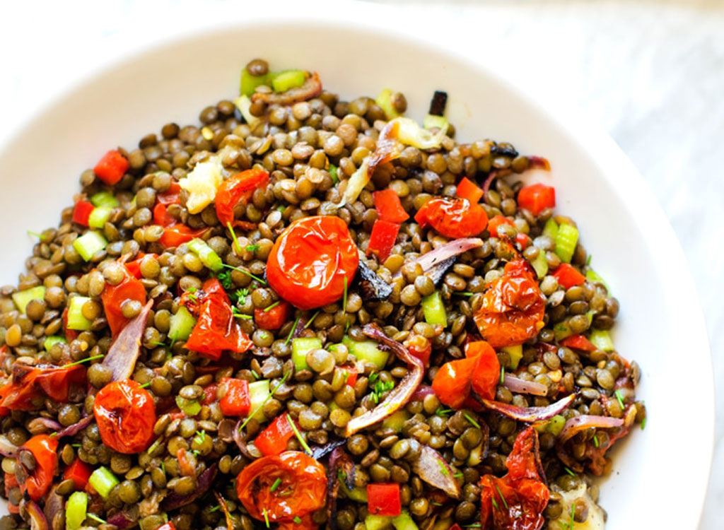 Roasted Garlic Tomato Lentil Salad