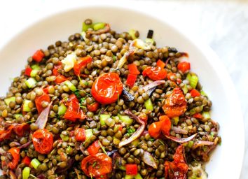 Roasted Garlic Tomato Lentil Salad