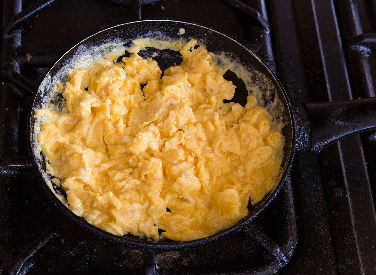 scrambled eggs cooked