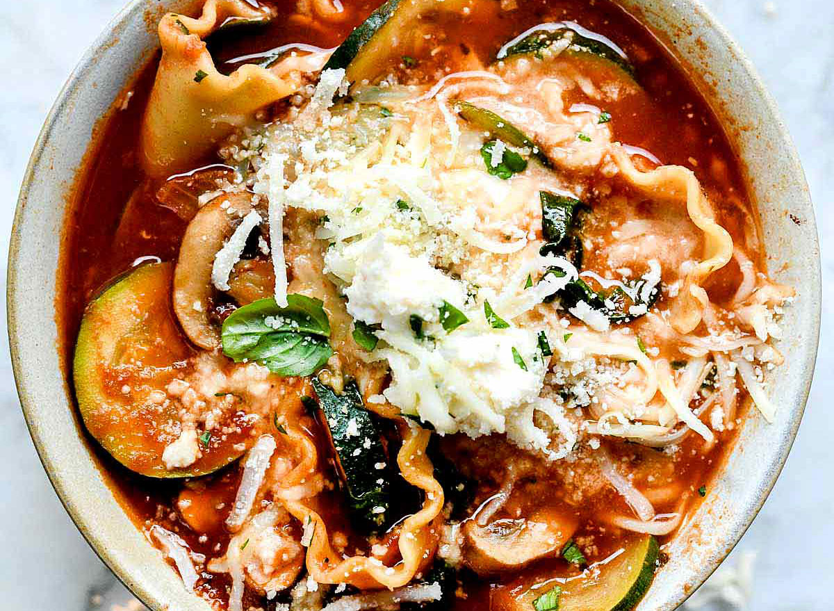 vegetarian crockpot lasagna soup