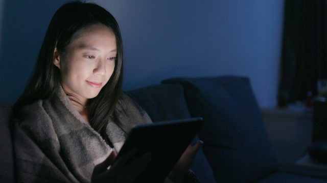 30 Nighttime Habits That Make You Wake Up Fatter Eat This Not That