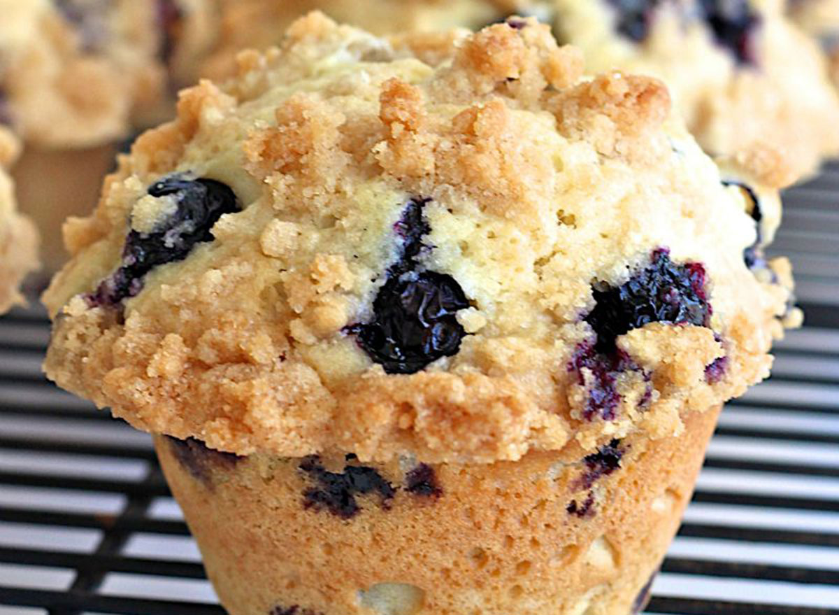 blueberry streusel muffins