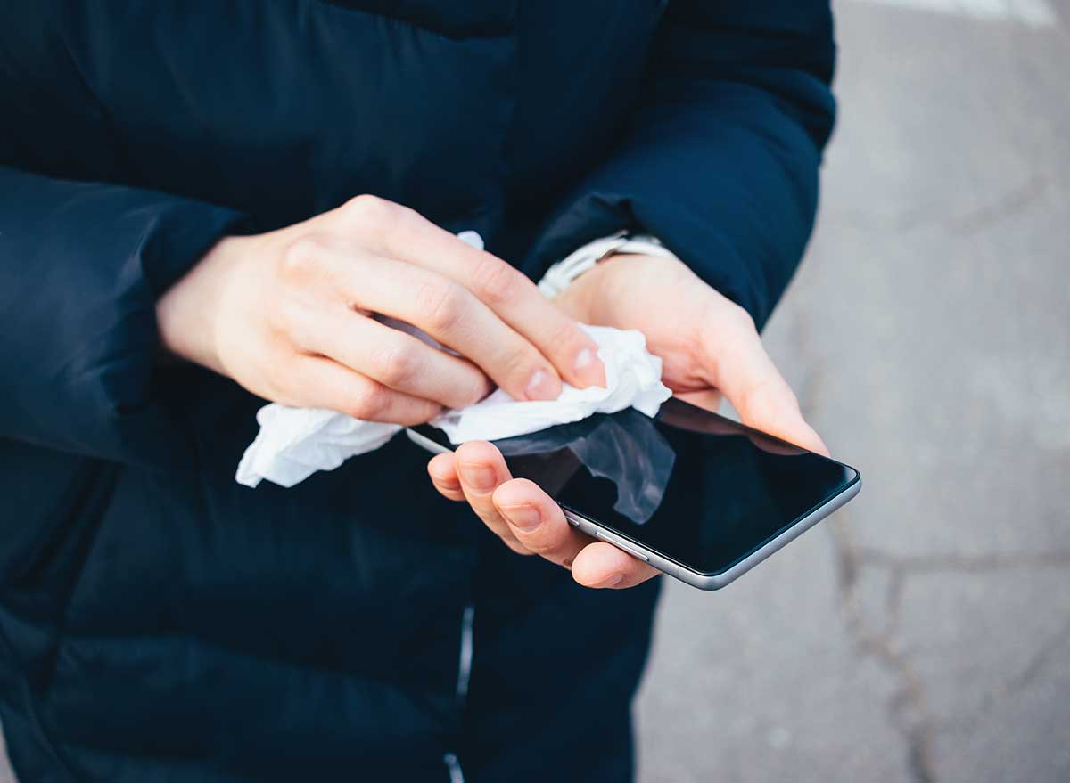 cleaning phone