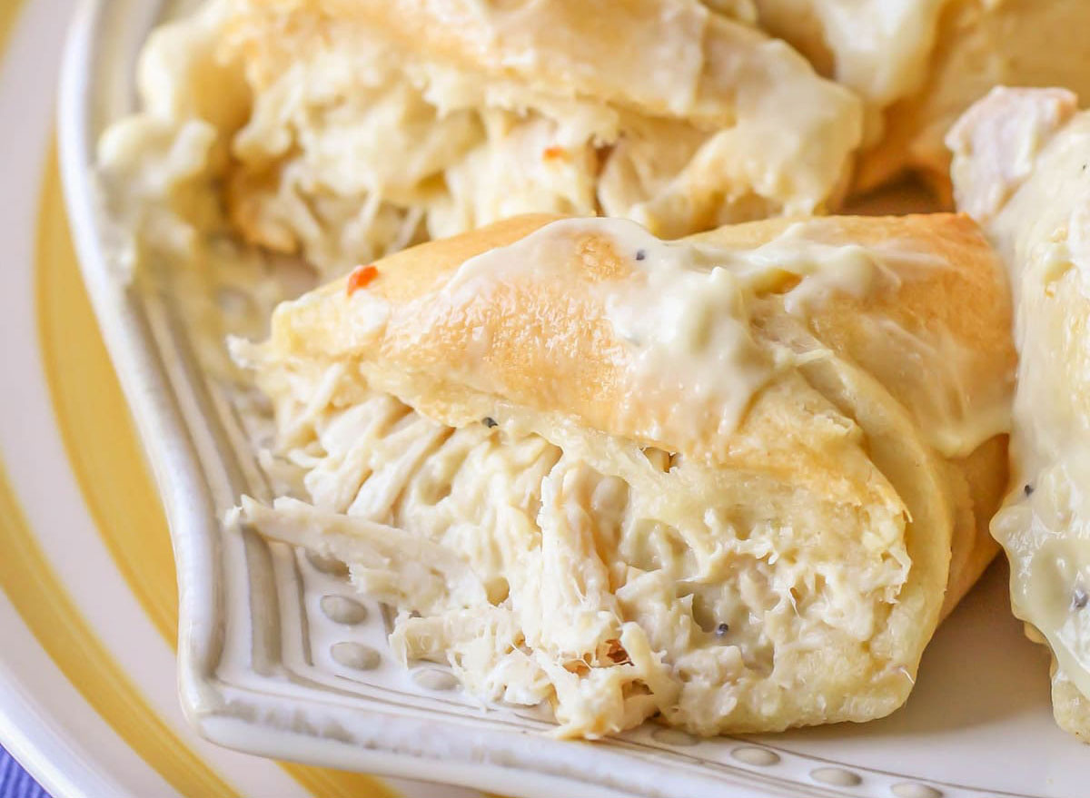 crescent roll chicken bundles