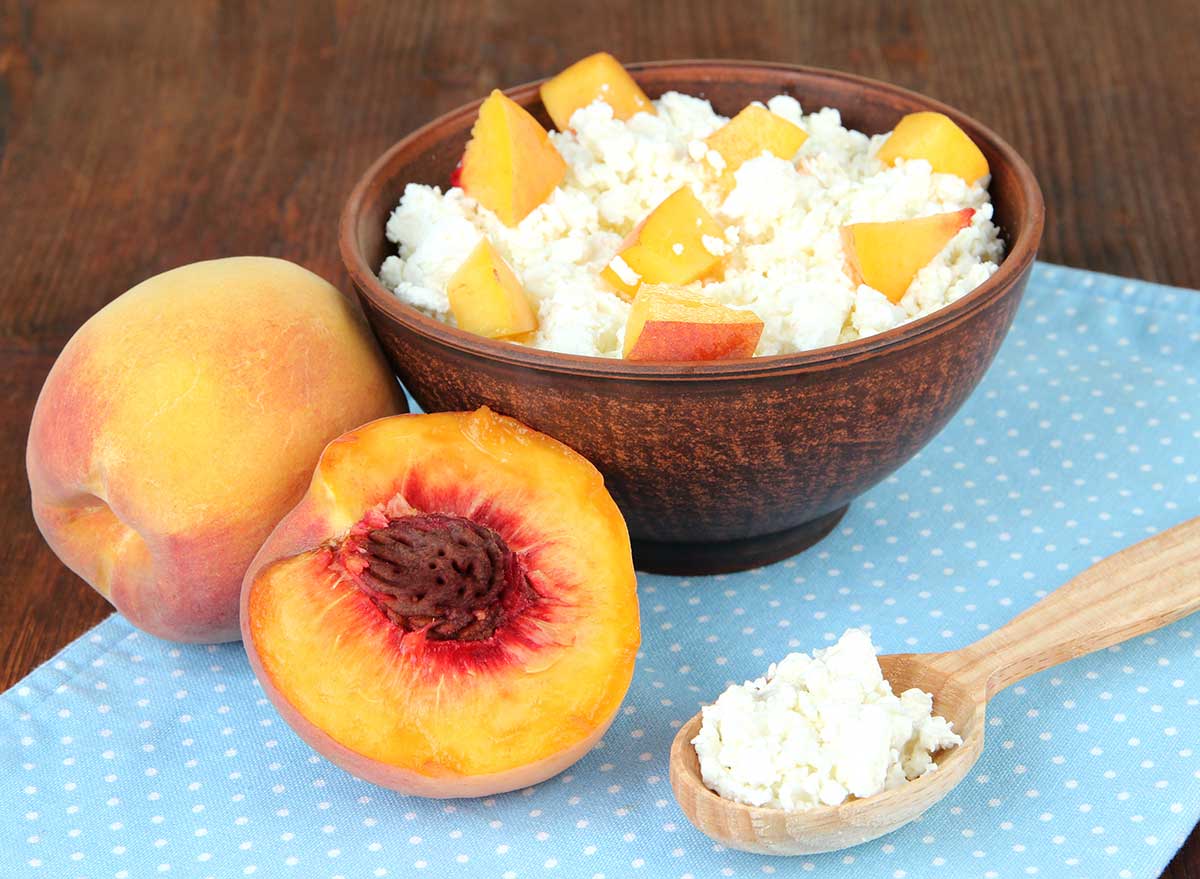 peaches cheese