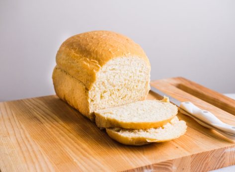 The Easiest Basic Sandwich Bread Recipe
