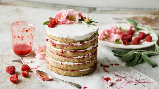 sweet laurel cake