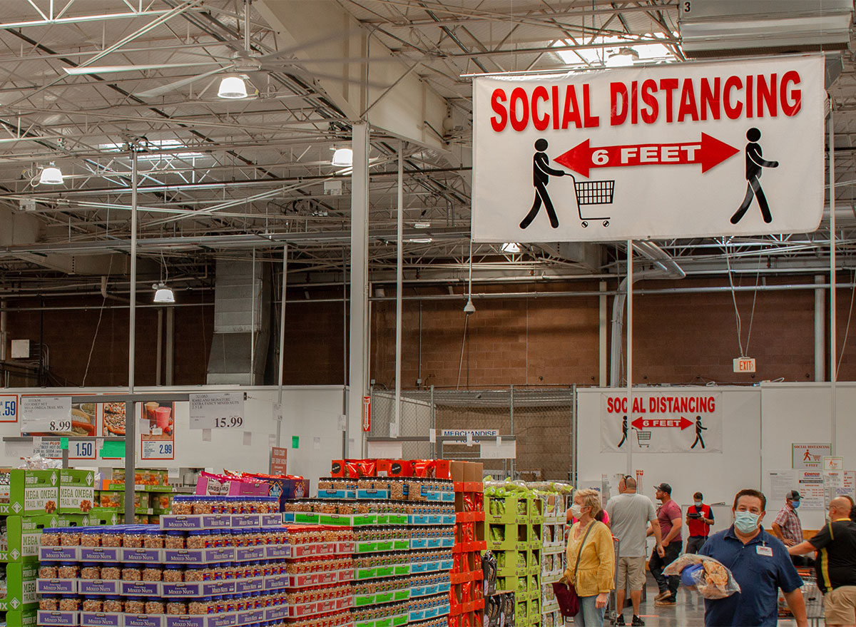 costco social distancing sign