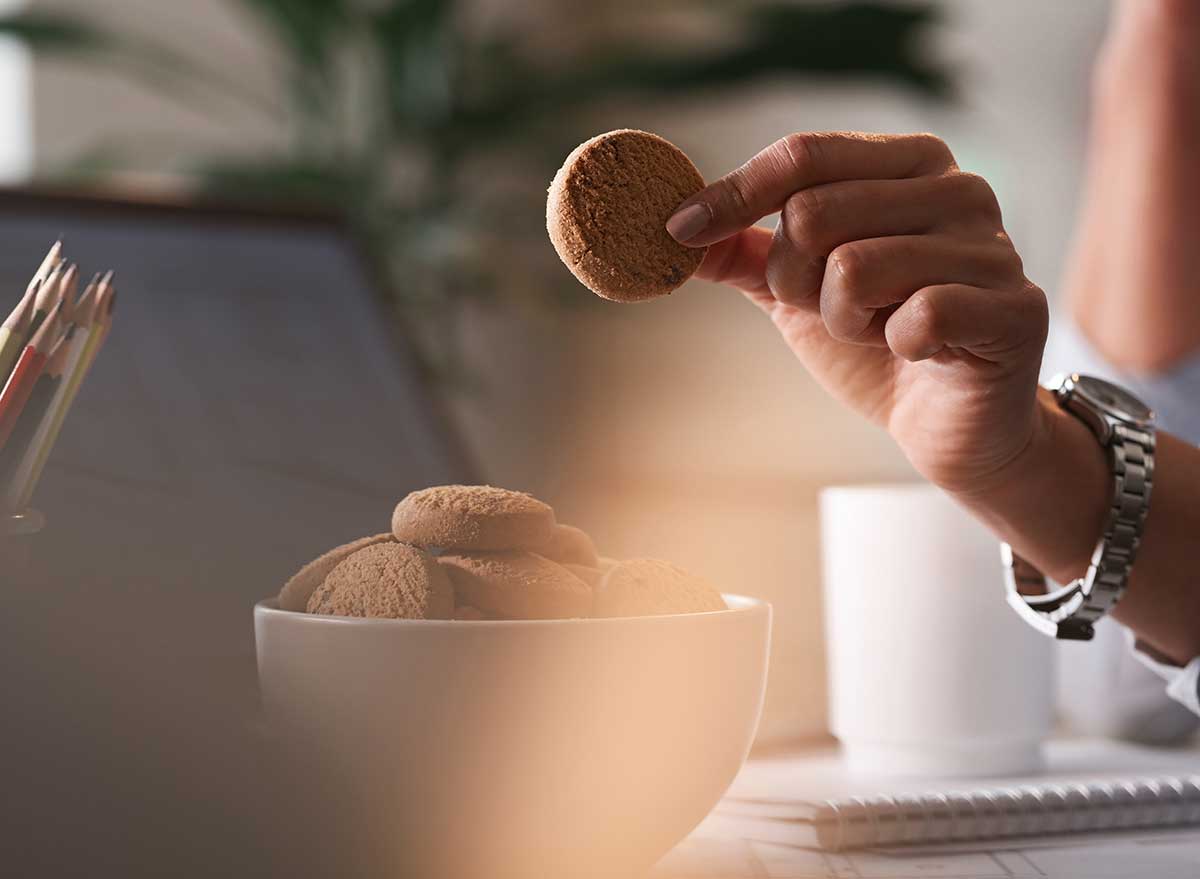 eating cookie