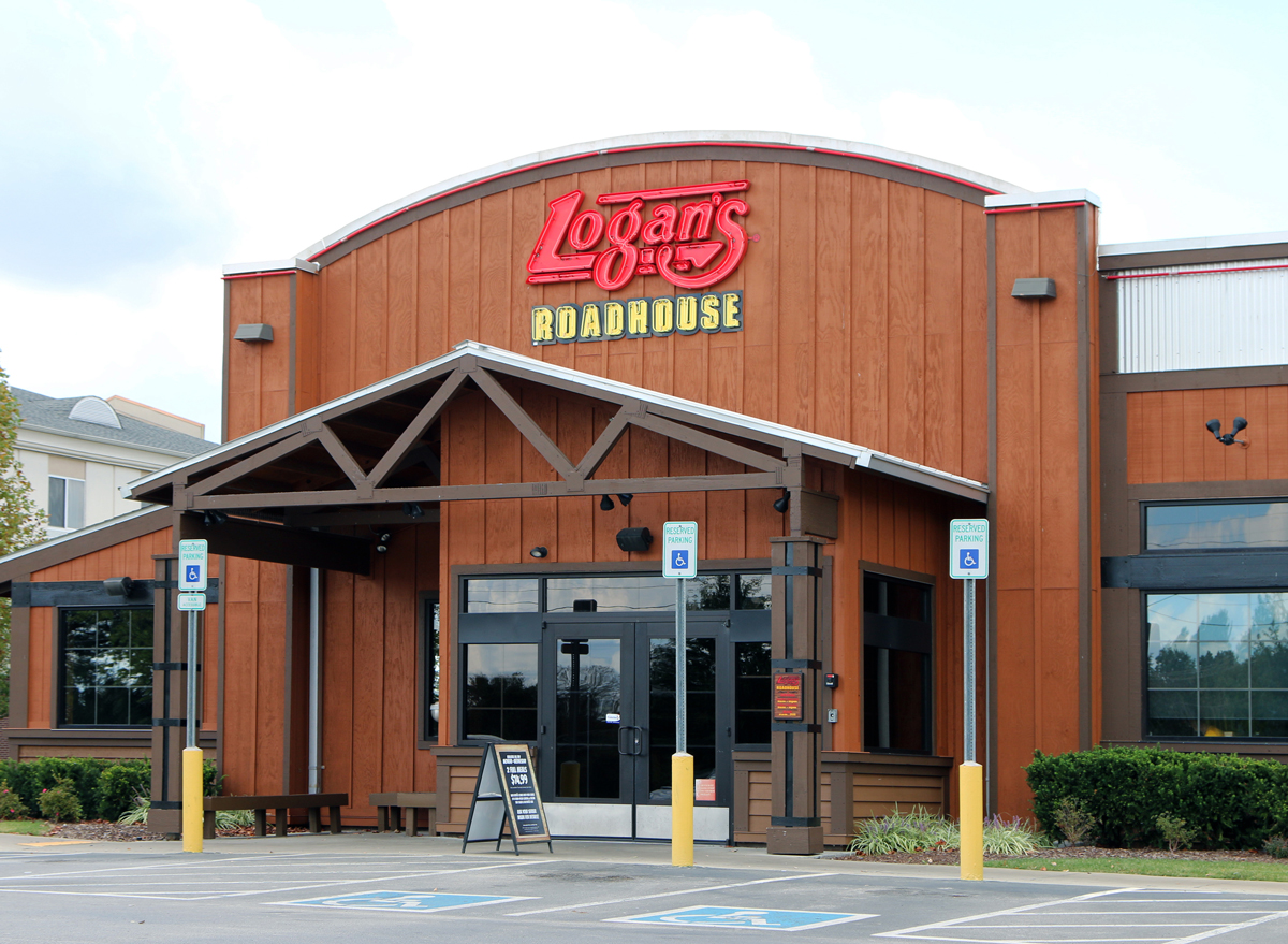 Logan's roadhouse