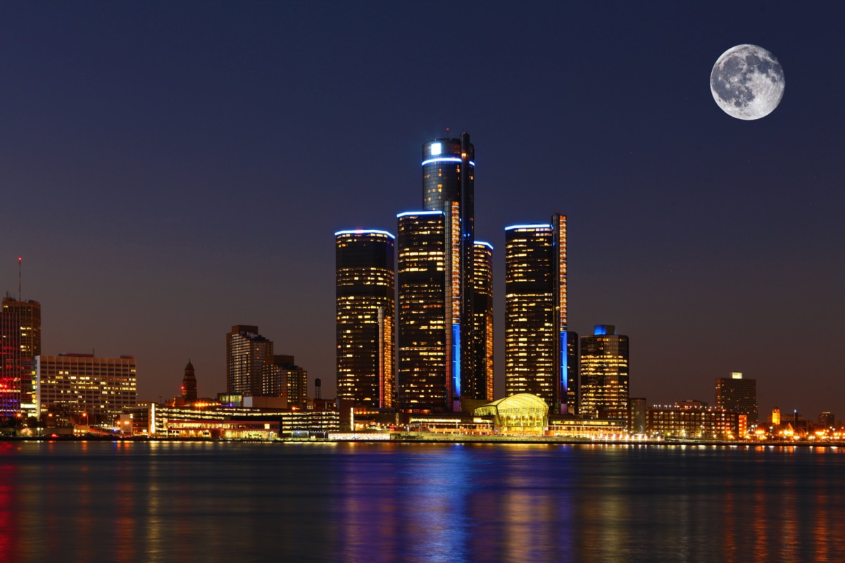 A Moon rising over Detroit, Michigan