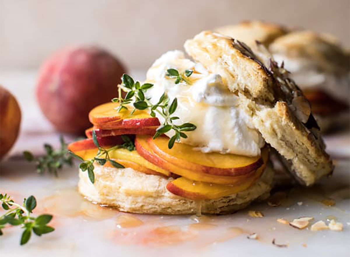 peach thyme shortcake