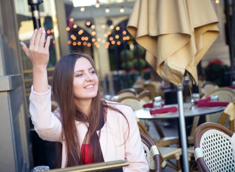 9 Things Can't Do in Restaurants Again