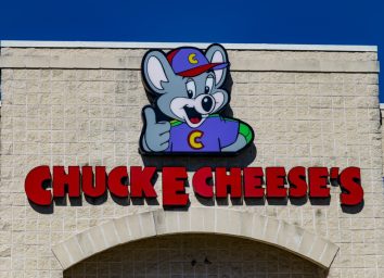 Chuck E. Cheese's store