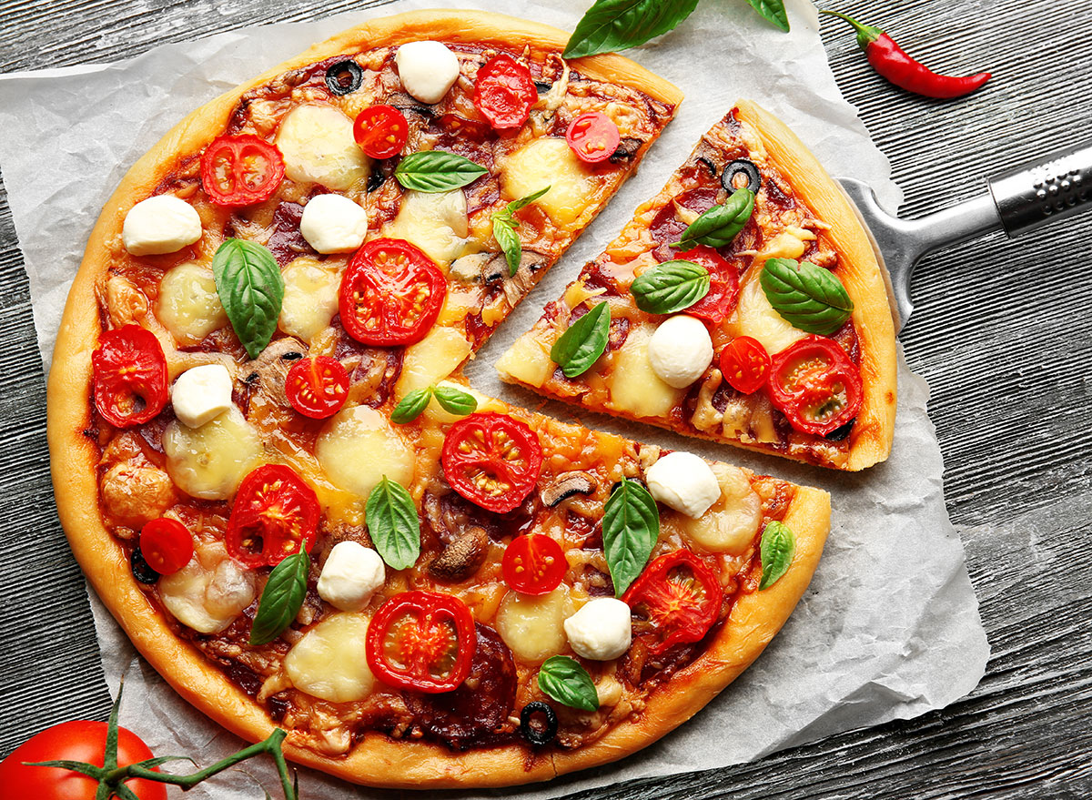 Here's What Happens to Your Body If You Eat Pizza Every Week
