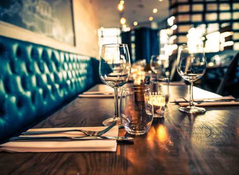 5 Things You Shouldn't Bring to a Restaurant Now