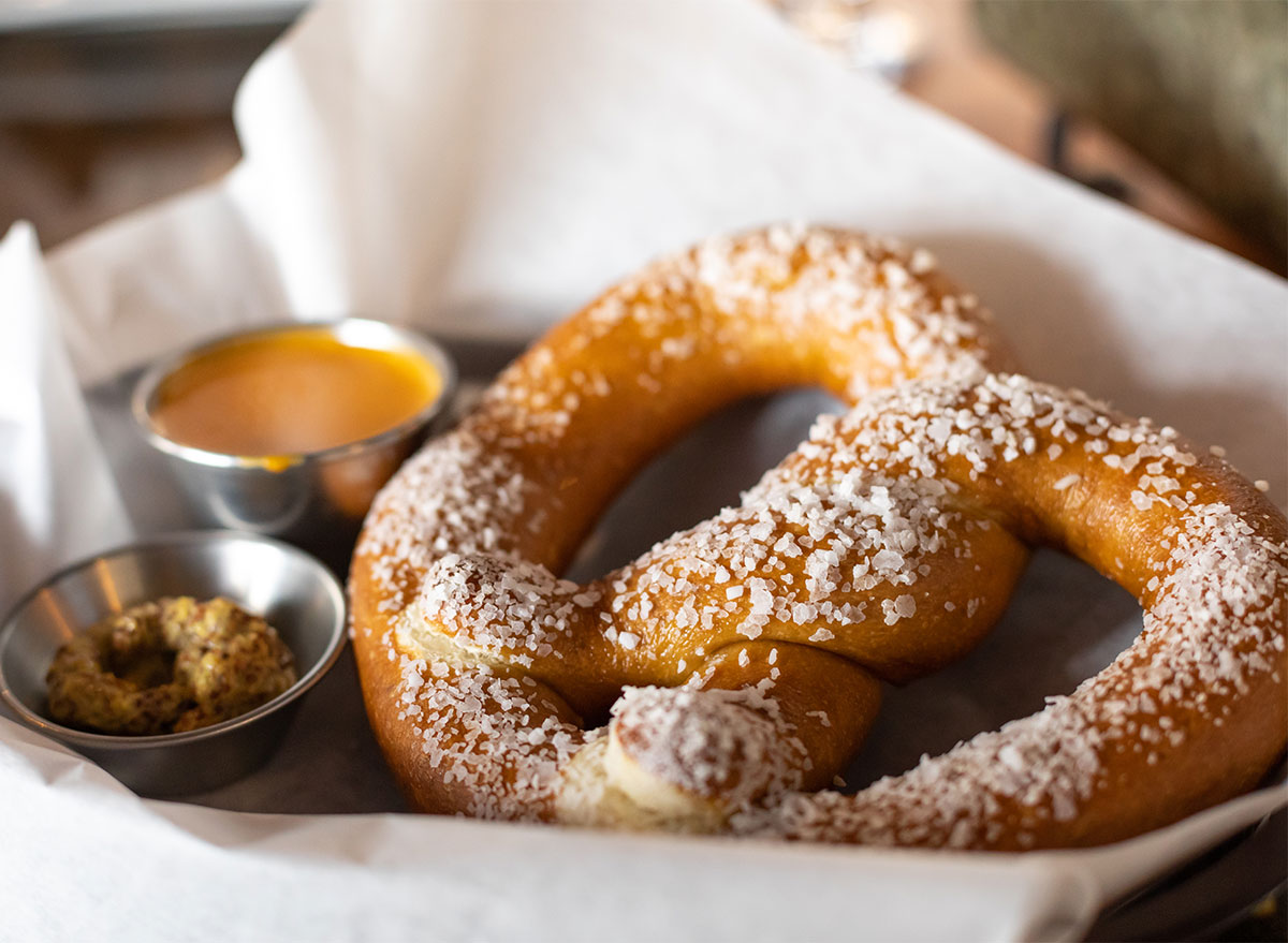 soft pretzels with cheese and mustard