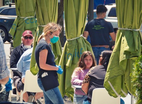 5 Mistakes Servers Have Seen at Restaurants