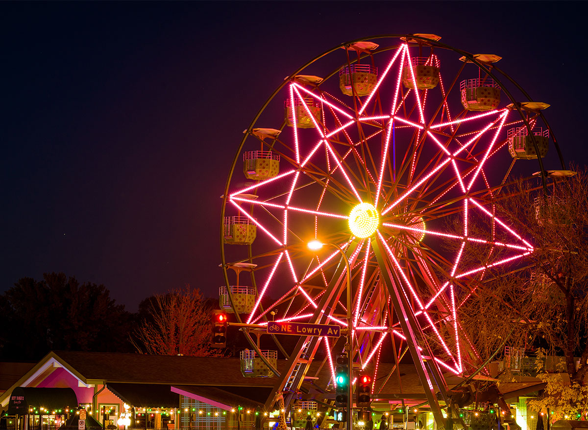 ferris wheel at betty dangers in minneapolis