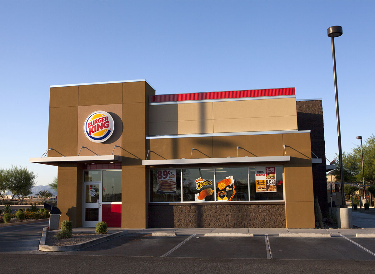 burger king restaurant exterior