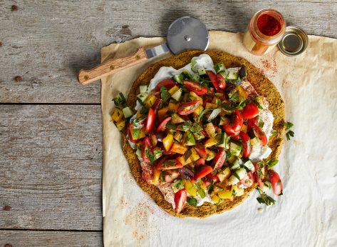 A Flavorful Falafel Pizz
