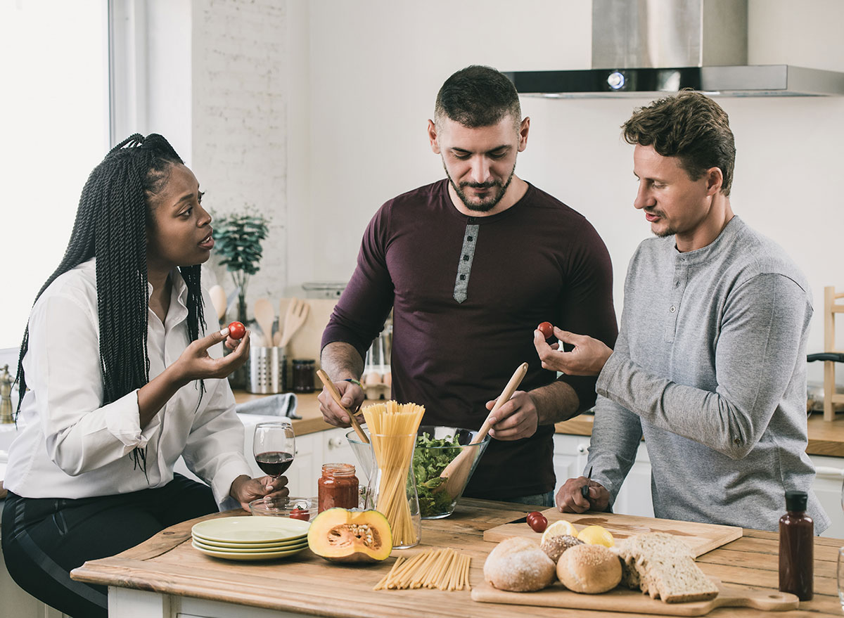 friends cooking together