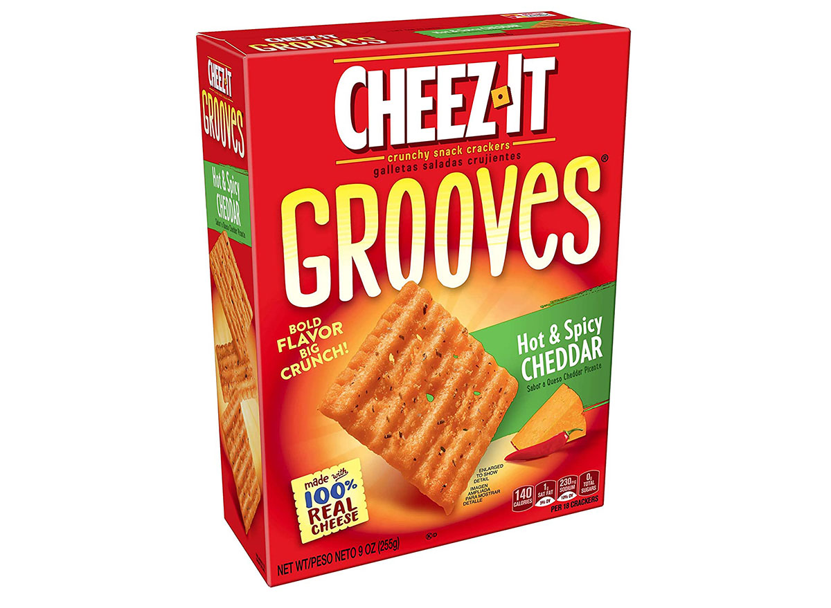 box of hot and spicy cheez it grooves crackers