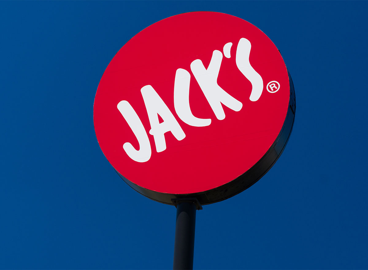 sign for jacks family restaurant