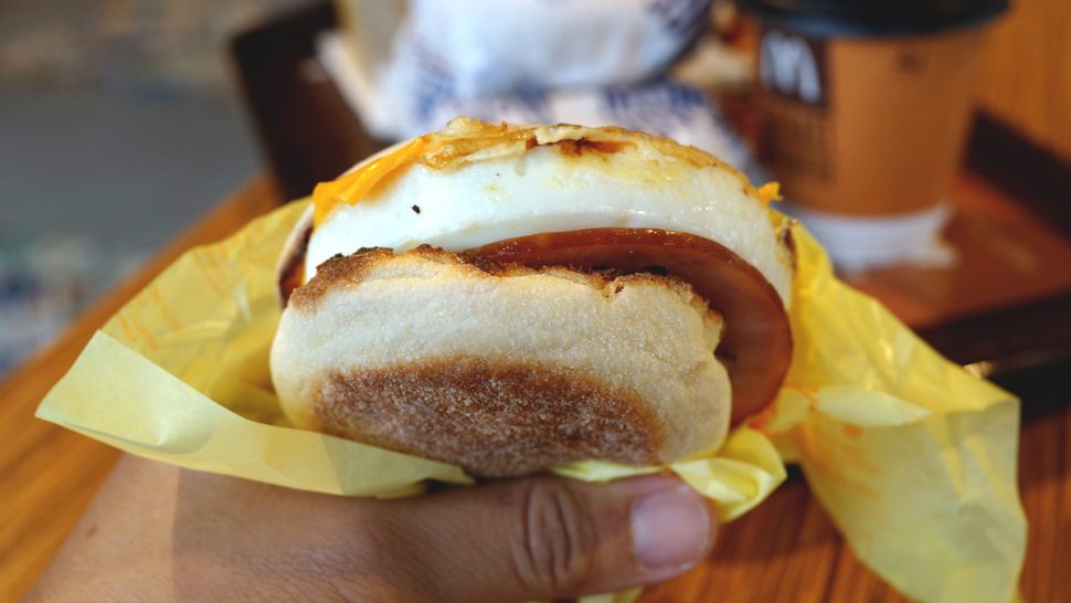 where can you get breakfast all day