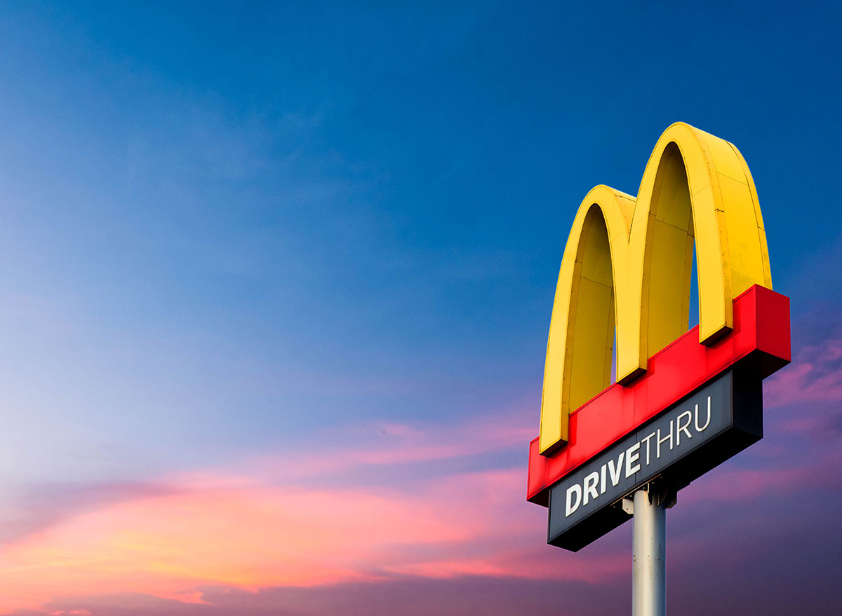 16 FastFood Loyalty Programs That Can Save You Money Right Now