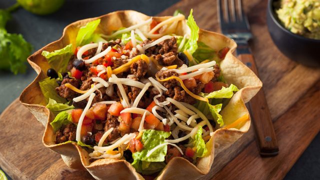 25 Unhealthiest Calorie Packed Restaurant Salads Eat This Not That