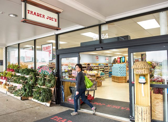 trader joes exterior