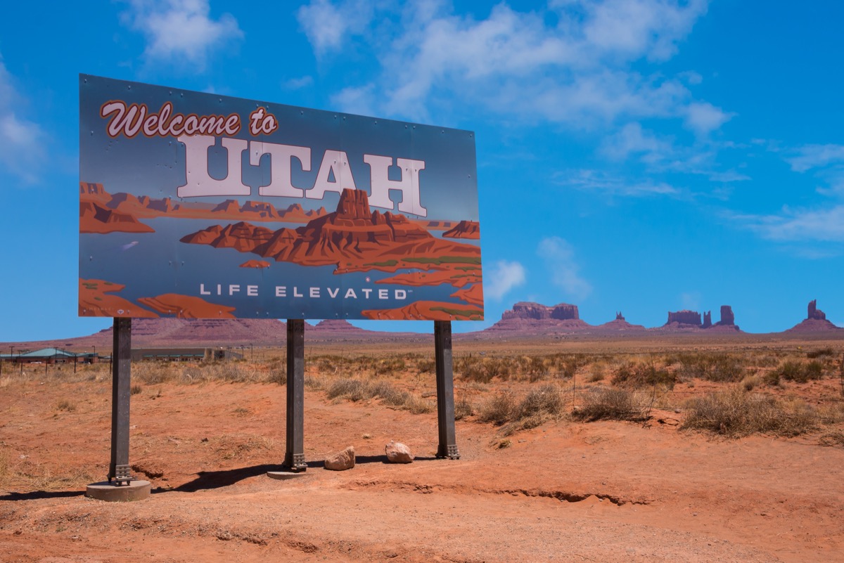 Welcome to Utah road sign