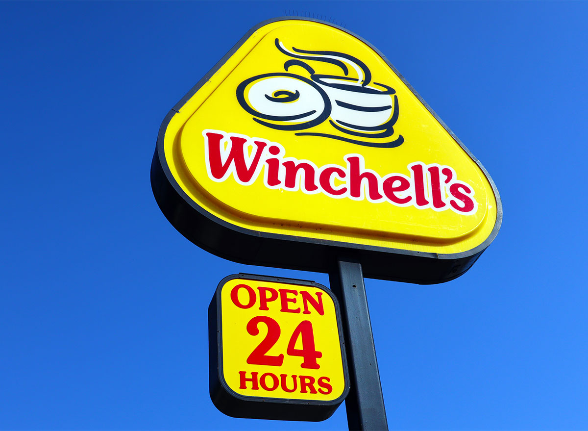 winchells donuts sign