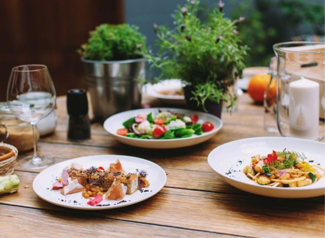 Dish Out Plates Before You Sit