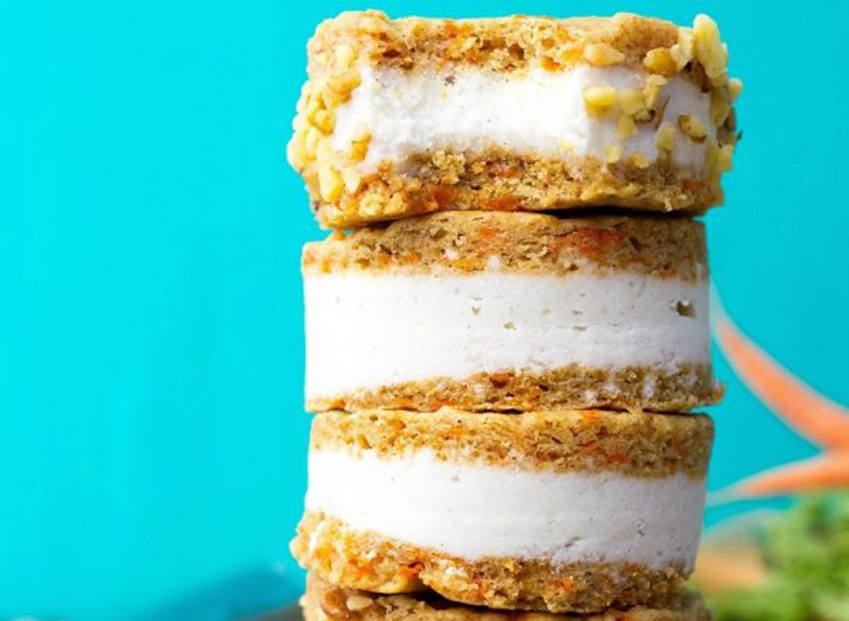 carrot cake ice cream sandwiches