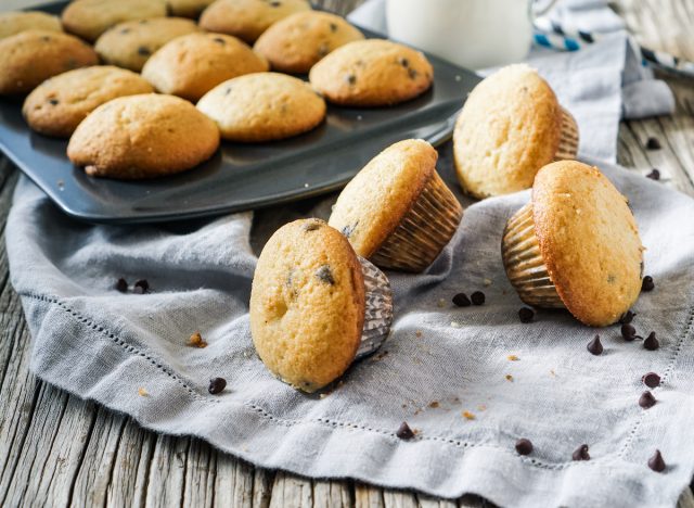 chocolate chip muffins