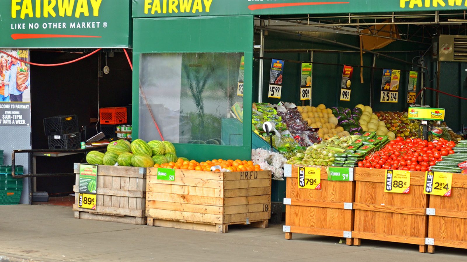 6 Major Grocery Store Chains That Have Closed Locations — Eat This Not That