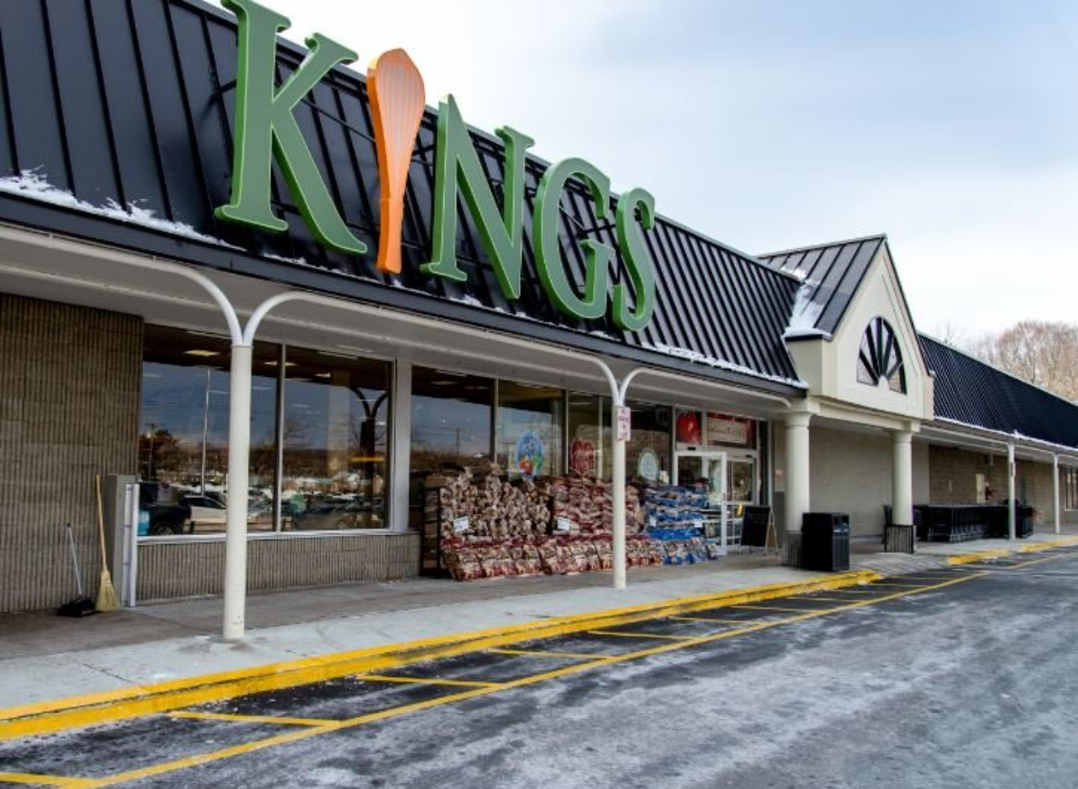 5 Grocery Chains That Filed for Bankruptcy This Year — Eat This Not That